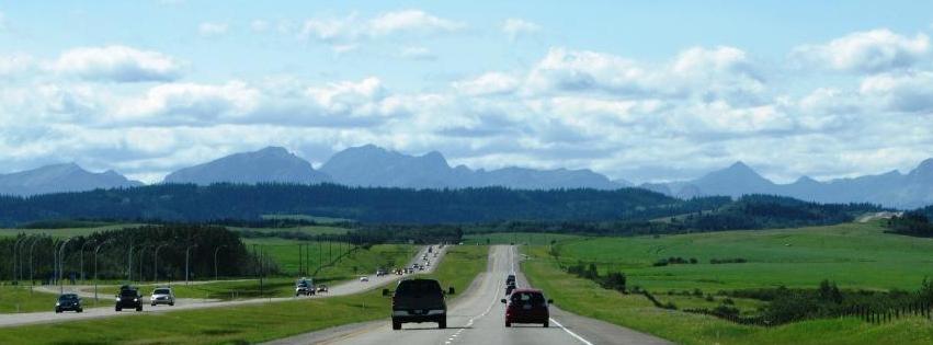 The most remarkable points of interest along the route from Calgary to Banff. Presents a road map, services en route, information, and itinerary sample
